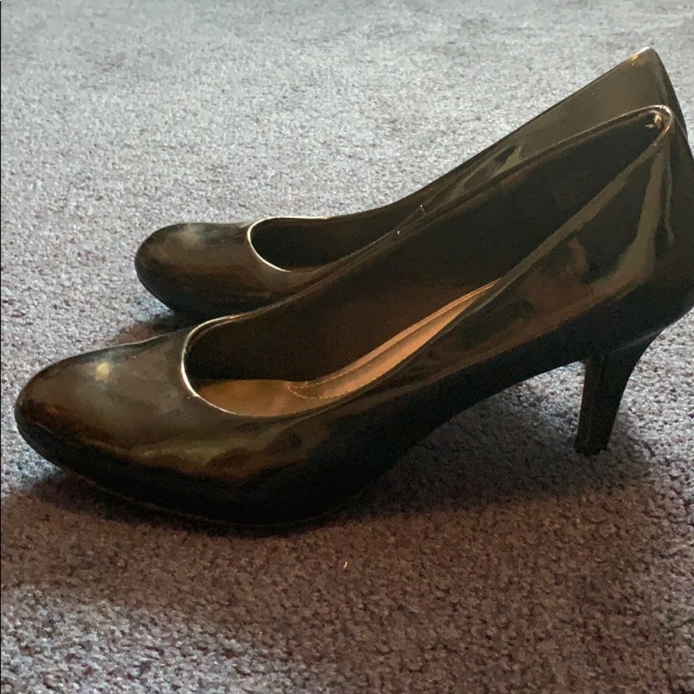 Black heels